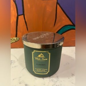 NWT Bath and Body Works Flannel 3-wick Candle